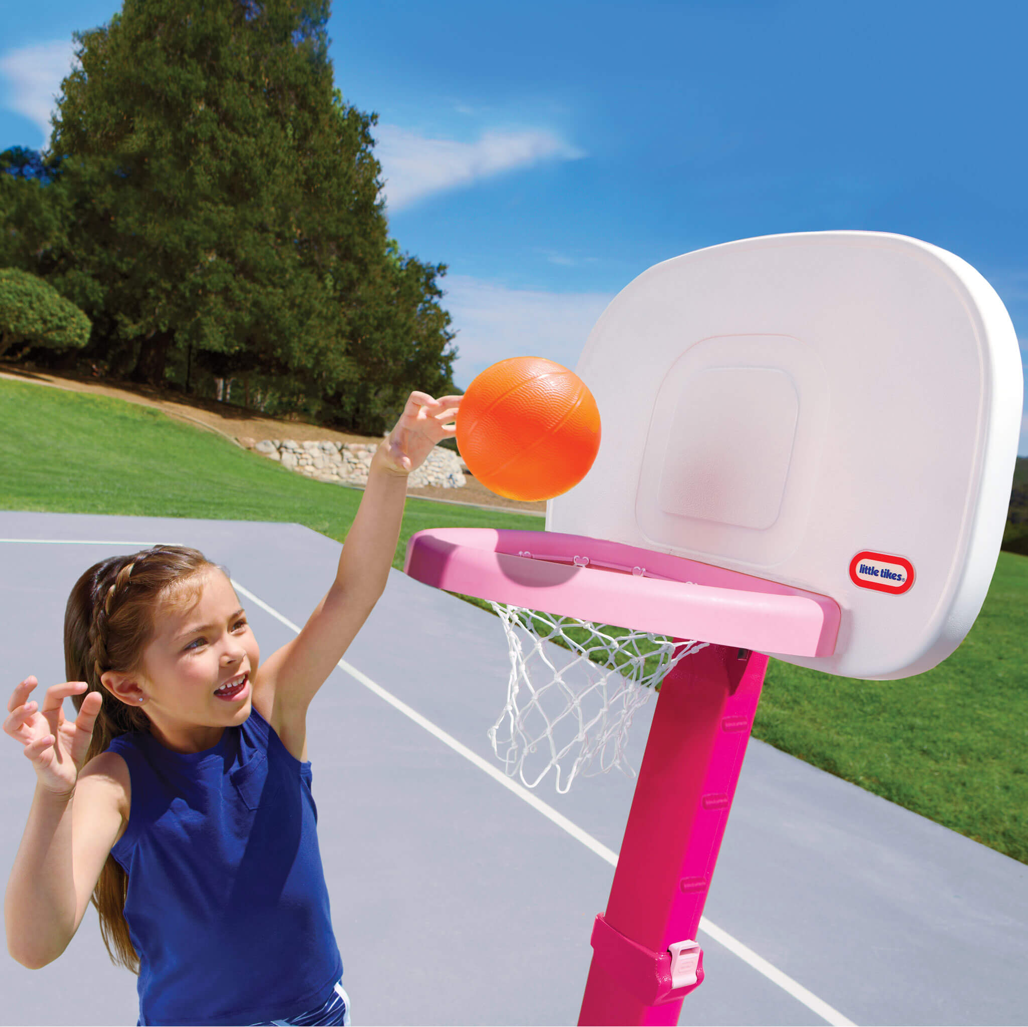 Little Tikes TotSports? Easy Score? Pink Basketball Set with 3 Basketballs - Image 4